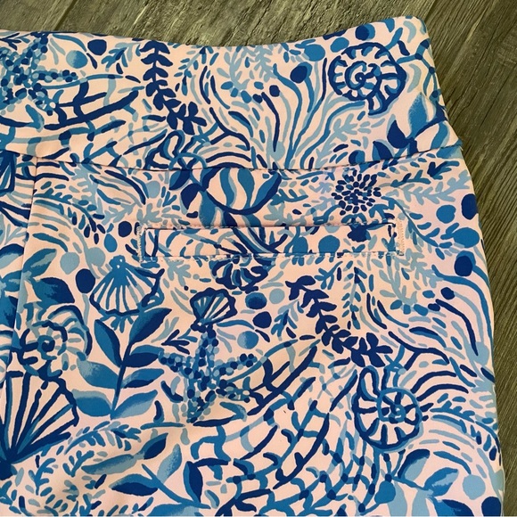 Lilly Pulitzer Reid 9” shorts - high tide 🐚 - Picture 7 of 11